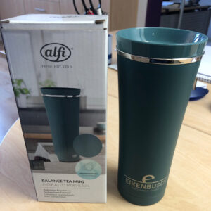 Thermo-Kaffeebecher mit Firmenlogo