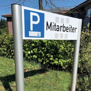 Firmenparkplatzbeschilderung